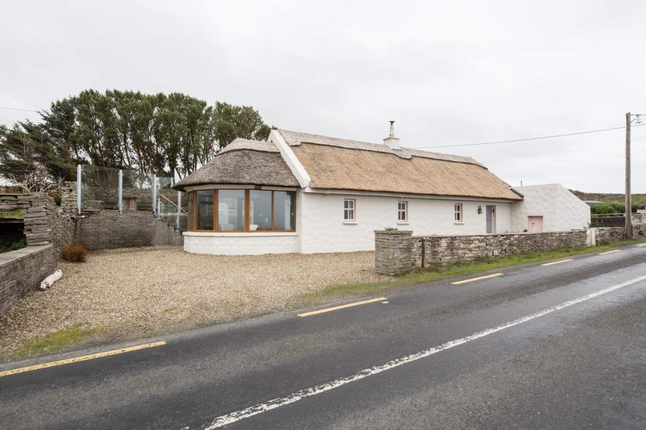 Storytellers Cottage Ballycotteen Екстер'єр фото